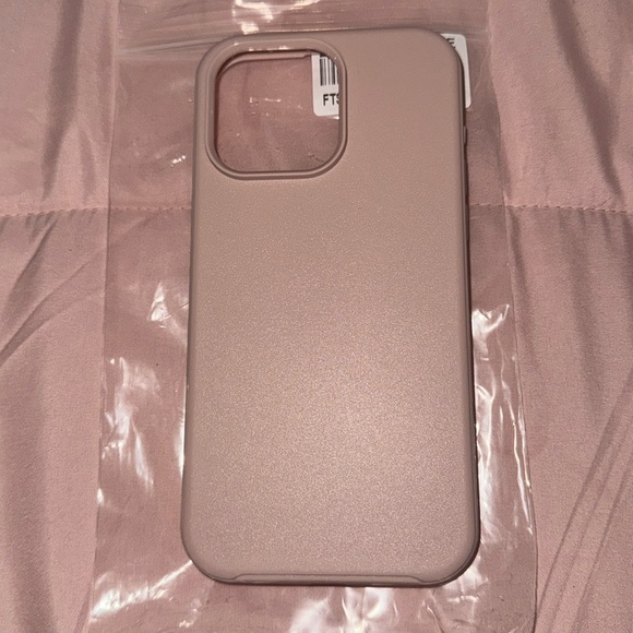 Otterbox IPhone 15 Pro Max case - Picture 1 of 5